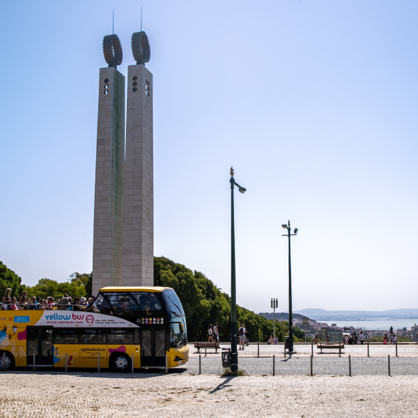 Yellow Bus Lisboa